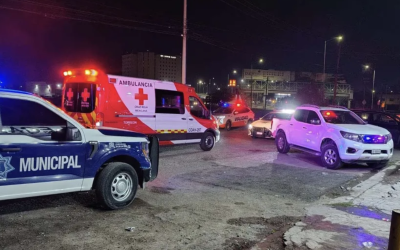 Hombre arrolla a mesera al huir sin pagar en bar de Torreón