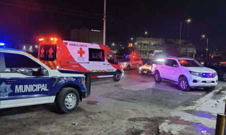 Hombre arrolla a mesera al huir sin pagar en bar de Torreón