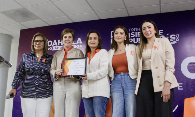 DIF Torreón recibe el distintivo “Embajador Naranja” por su labor contra la violencia hacia las mujeres