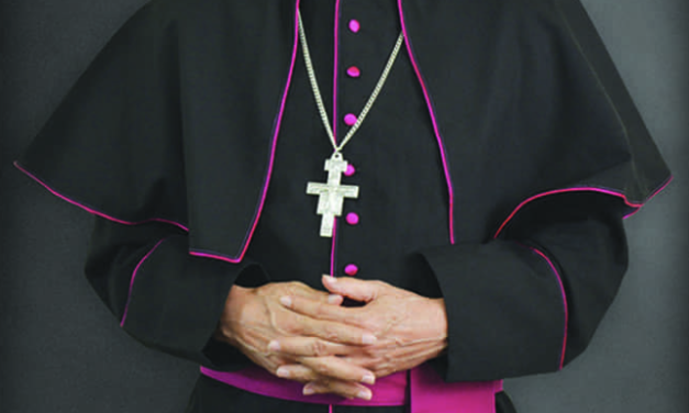 Diócesis de Torreón alerta sobre falso sacerdote que oficia sacramentos sin validez