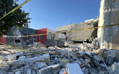 Explosión por fuga de gas destruye dos viviendas y deja tres mujeres lesionadas en Villas San Agustín