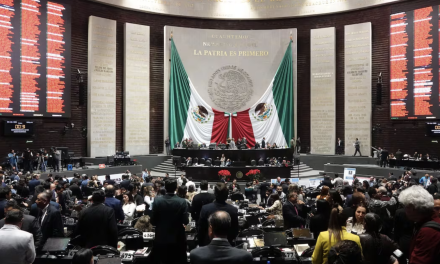 Ley de Aguas de Sheinbaum avanza entre protestas: campesinos acusan “traición” y oposición ve control político