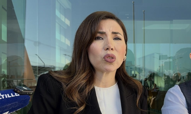 Tania Flores acusa persecución política del Gobierno de Coahuila previo a audiencia judicial