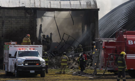 Accidente de avioneta en el Estado de México deja al menos seis muertos