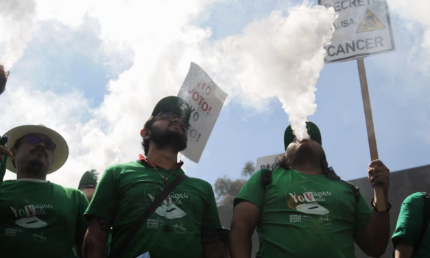 Diputados aprueban prohibición de vapeadores en México; sanciones incluyen hasta 8 años de cárcel