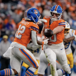 Broncos de Denver aseguran el primer puesto de la AFC rumbo a los playoffs