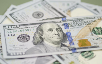 El peso mexicano inicia 2026 con ganancias; dólar se ubica en 17.93 pesos